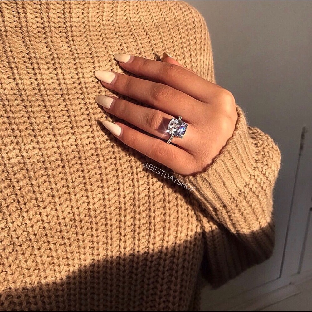 Sterling Silver Ring - Picture 4 of 8